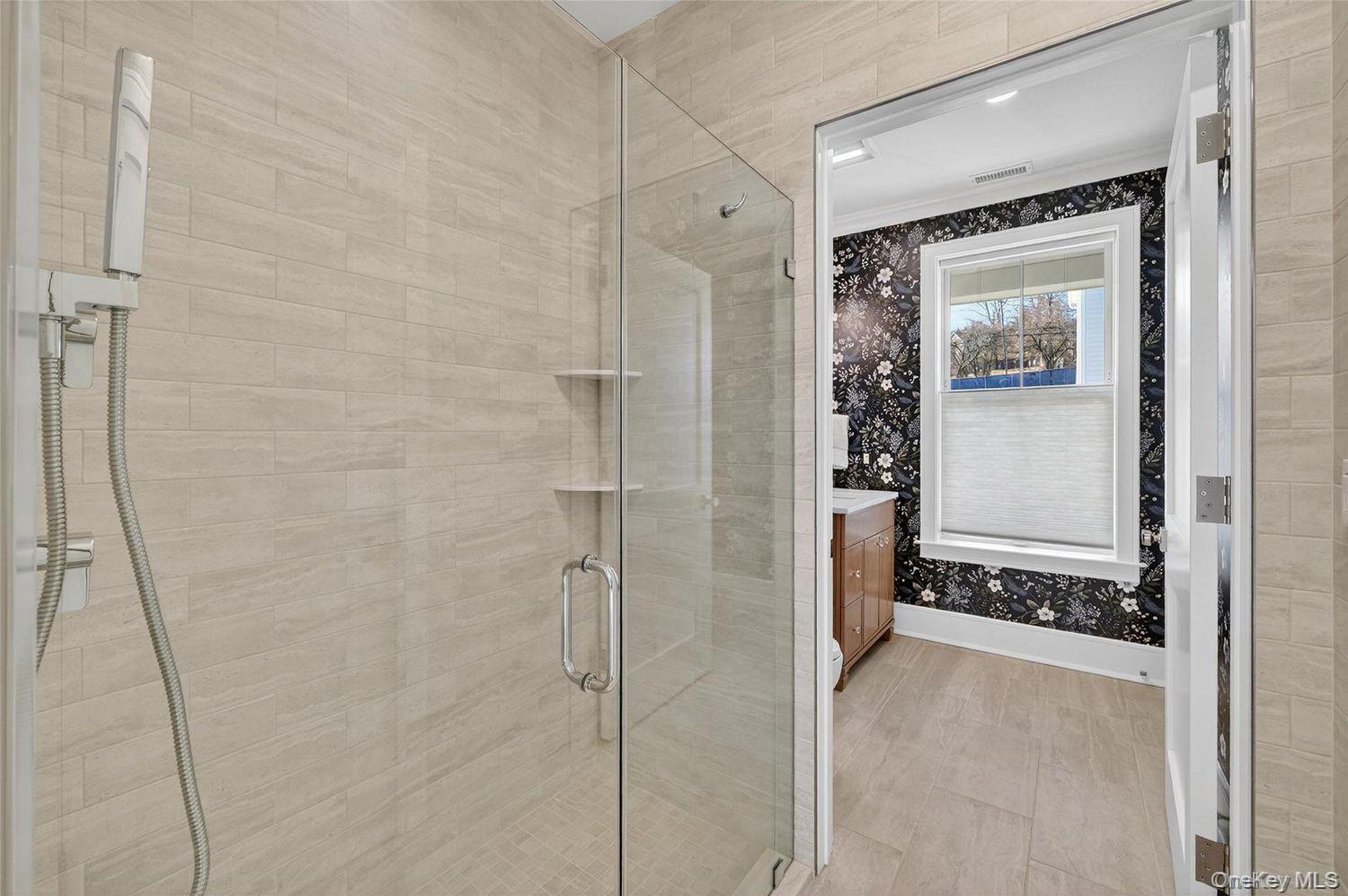 1836 Soundview Court