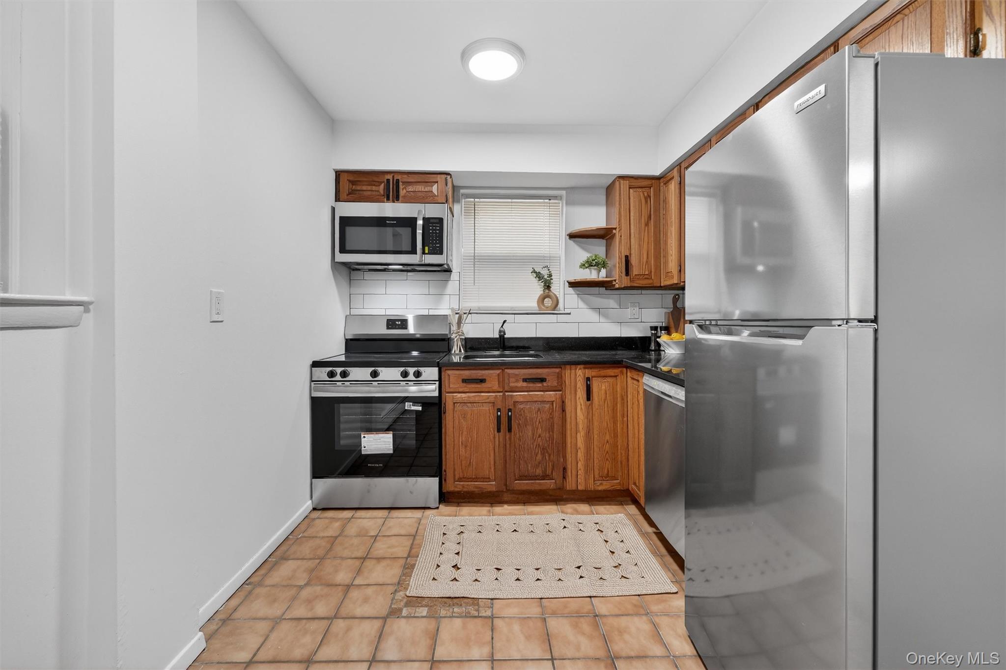 125 N Washington Avenue Unit: 1