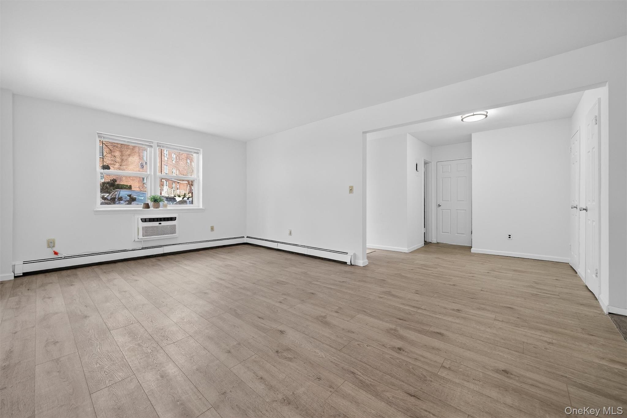 125 N Washington Avenue Unit: 1