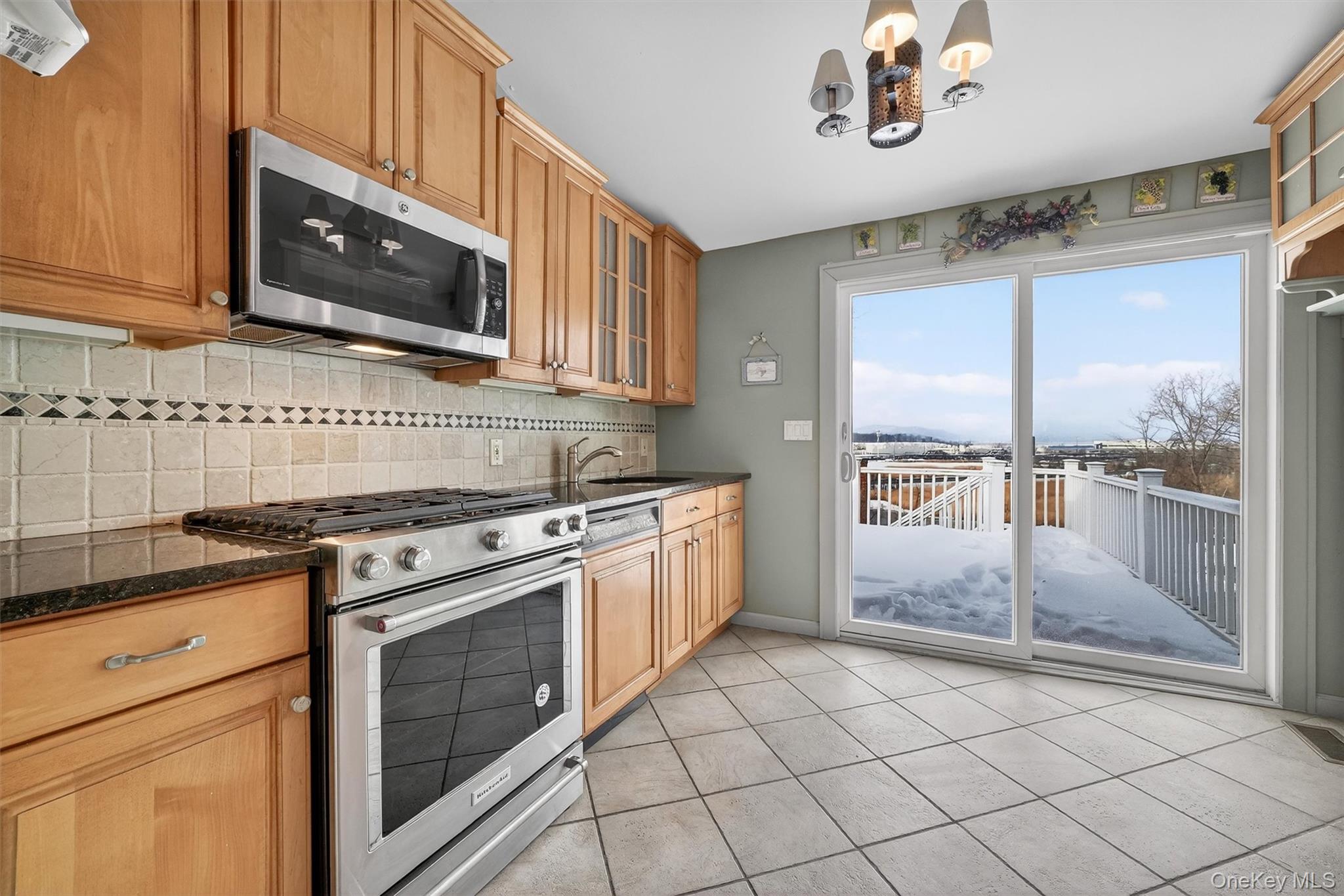 45 Old Albany Post Road