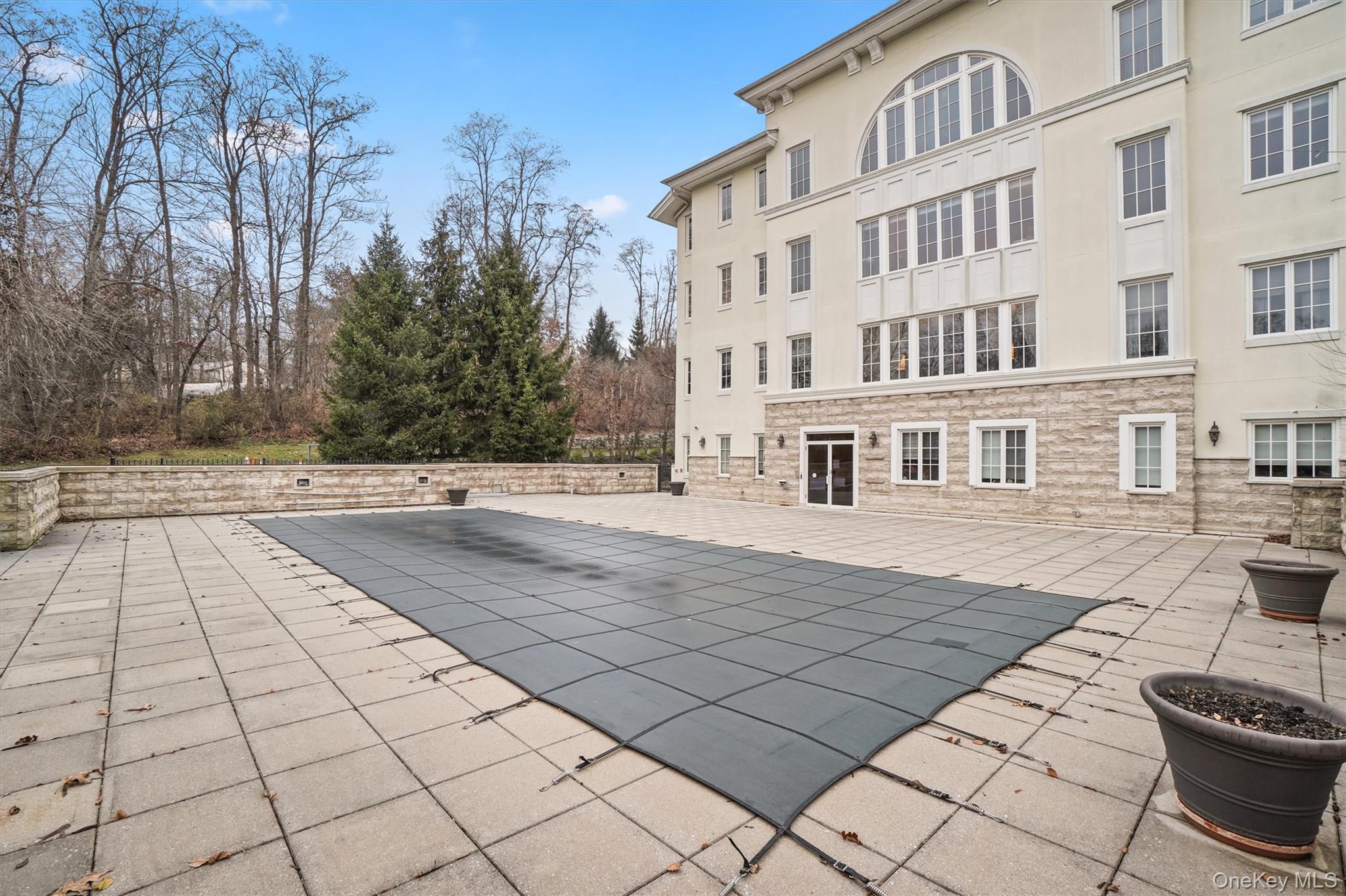 319 Trump Park