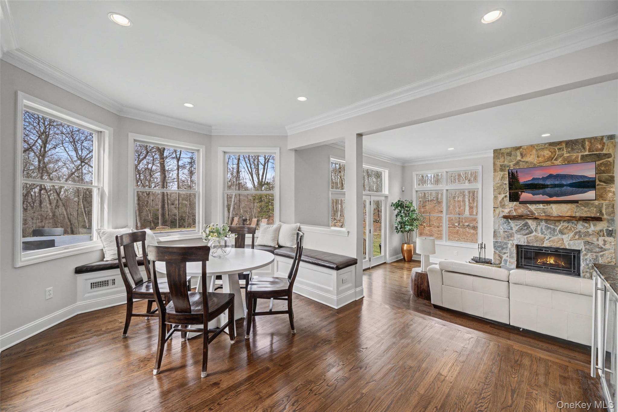 1359 Rustic Ridge Court