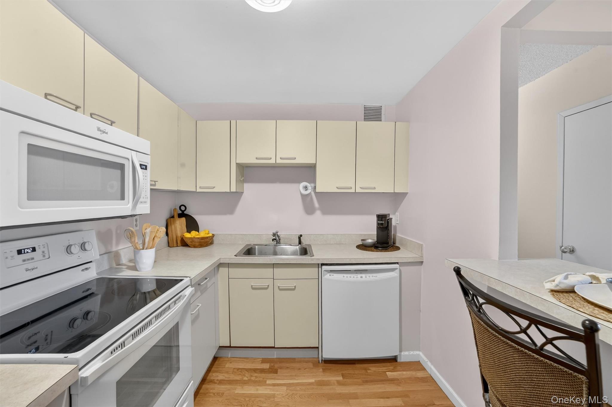 50 Columbus Avenue Unit: 620