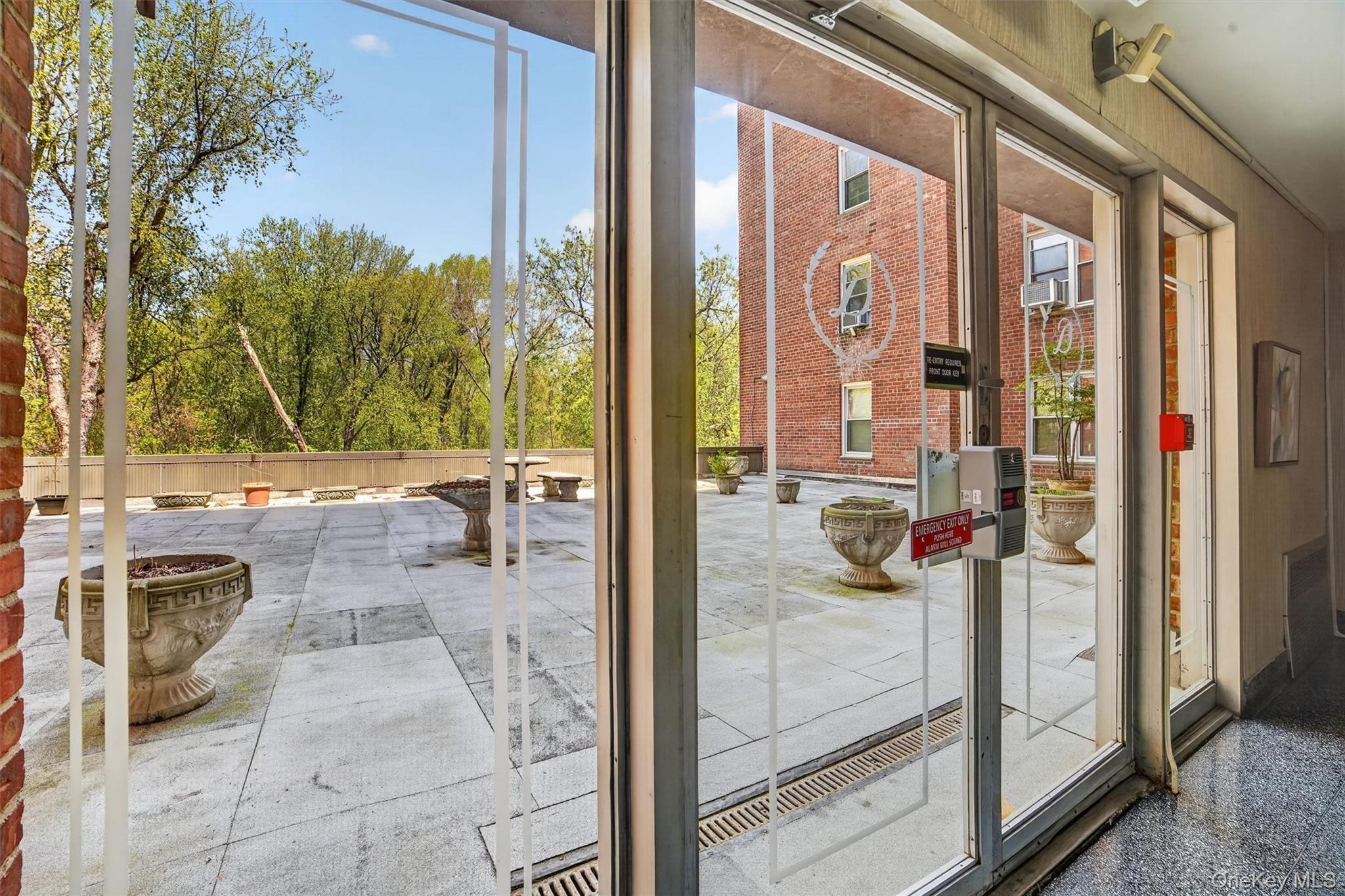 1111 Midland Avenue Unit: 1B