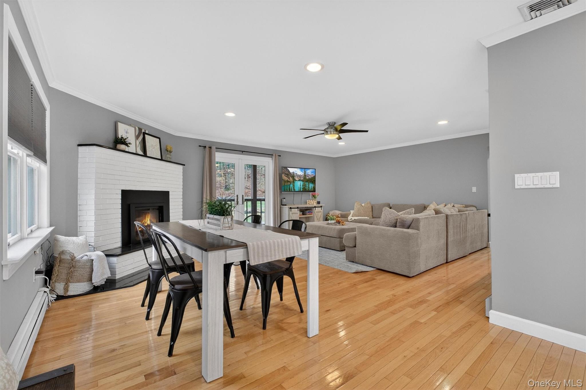 1813-1815 Hunterbrook Road