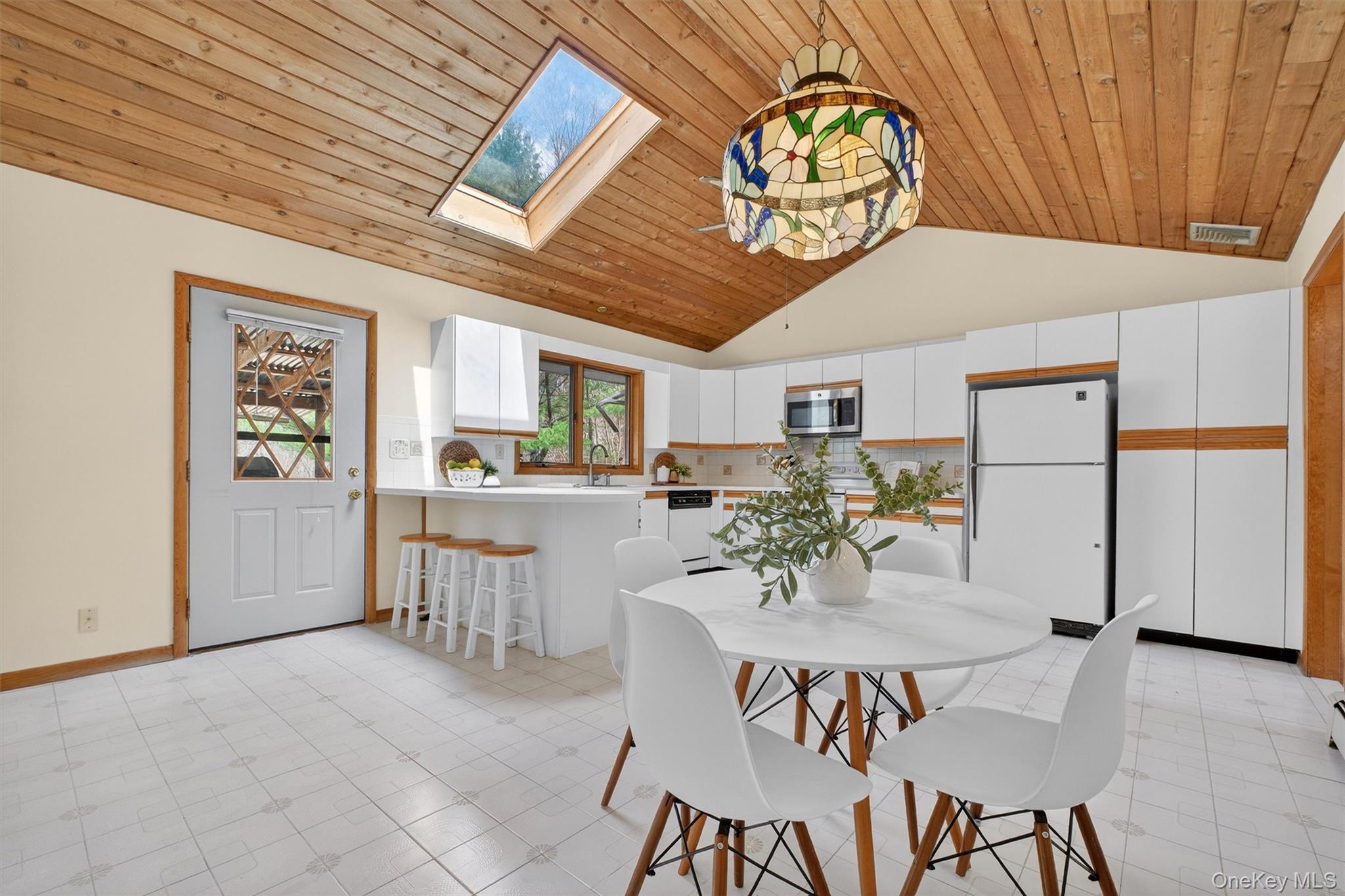 31 Deer Ridge Road