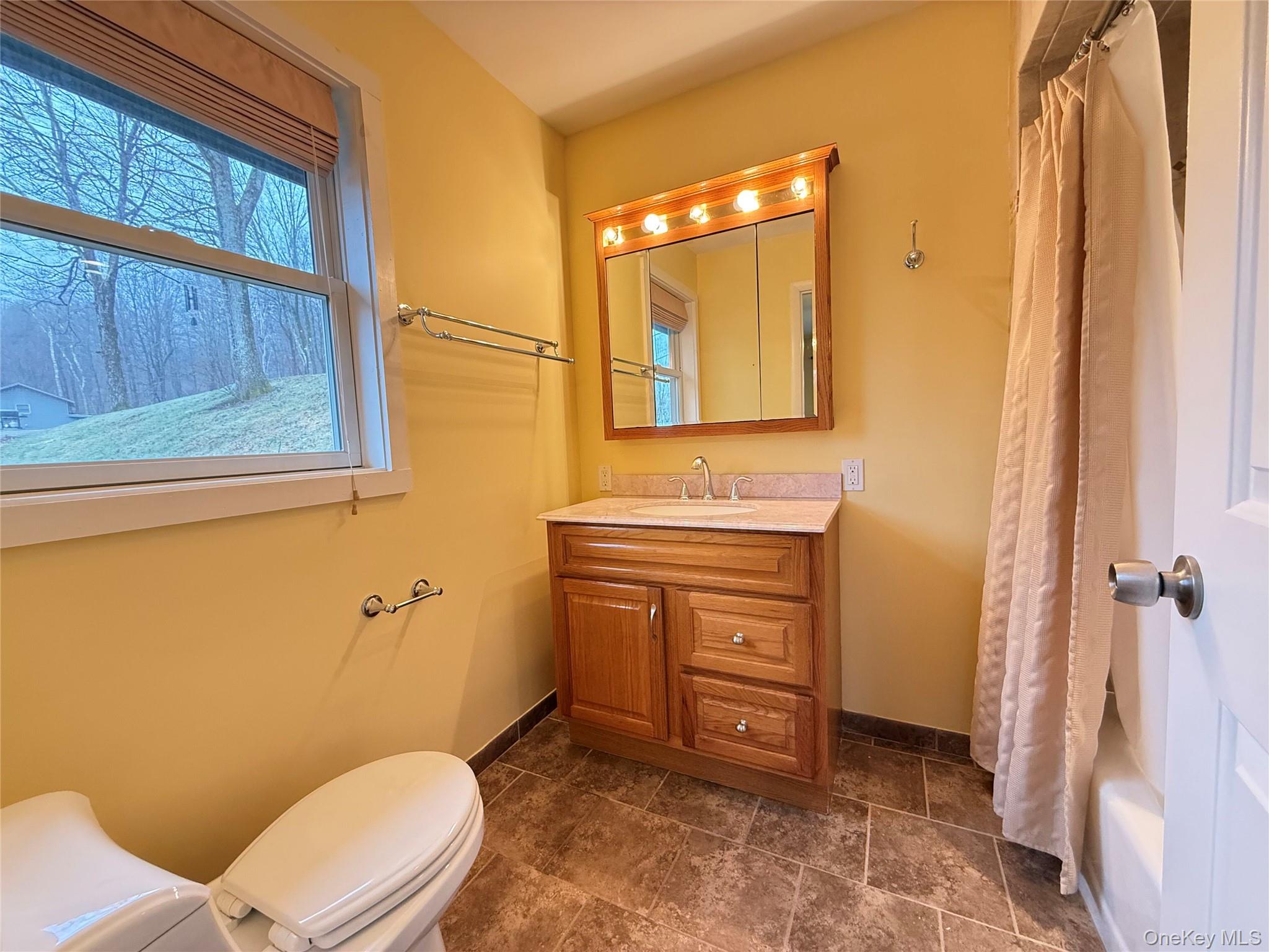 231 Deep Hollow Road