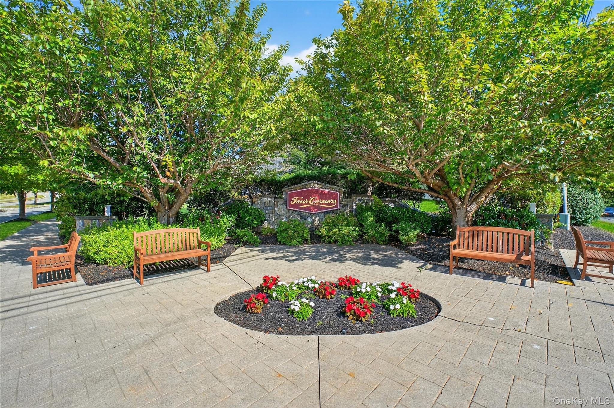 2 Holly Crescent