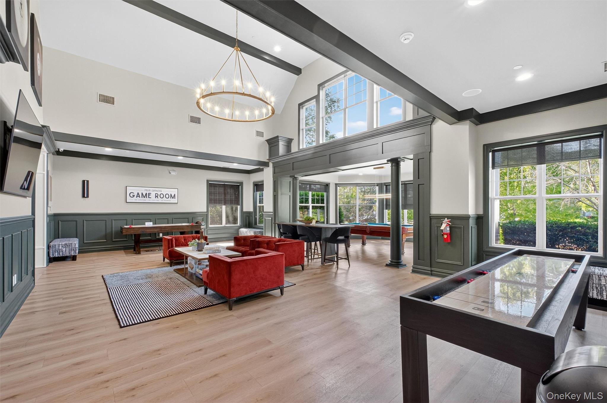 2 Holly Crescent
