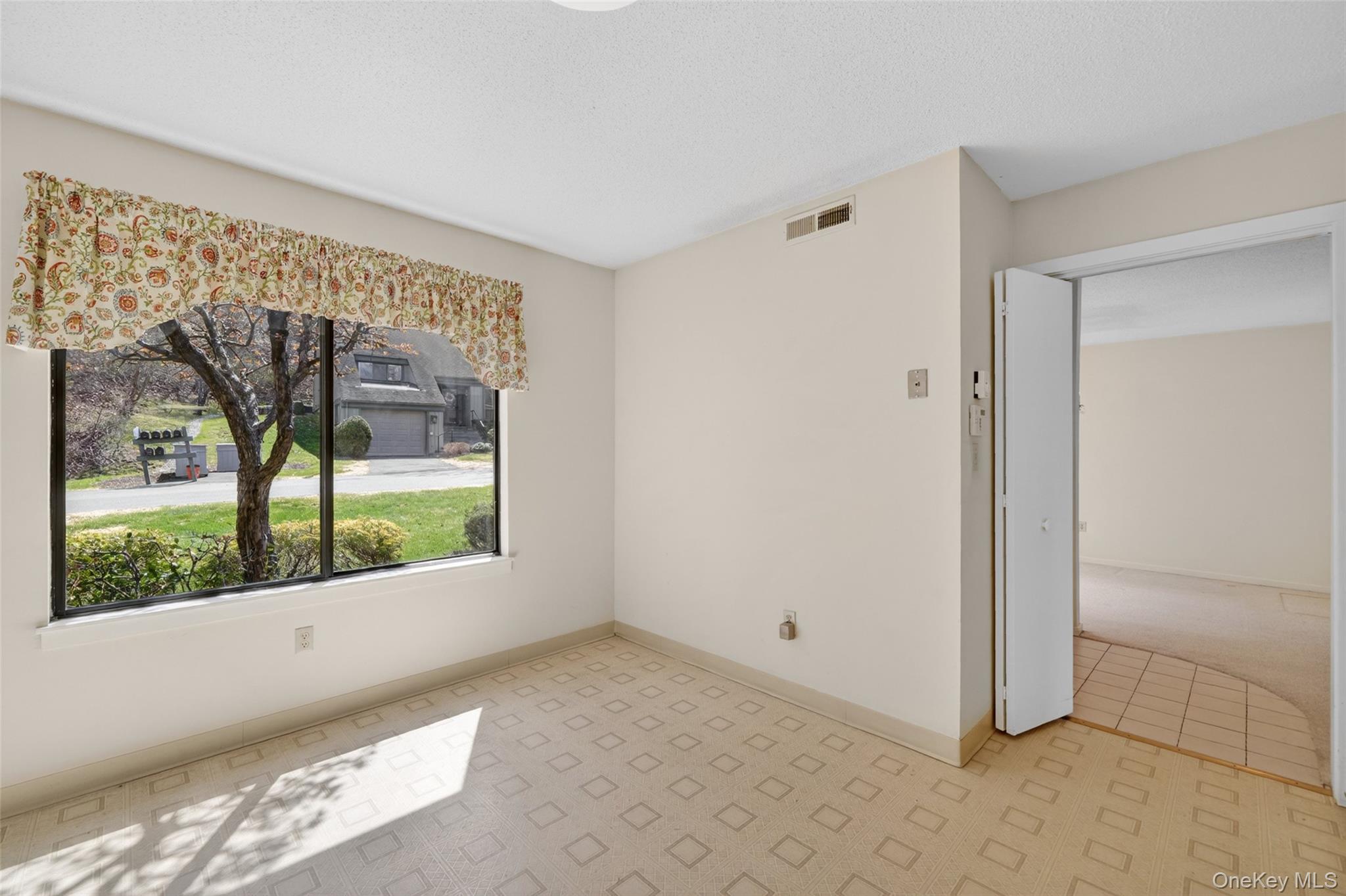 958 Heritage Hills Unit: B