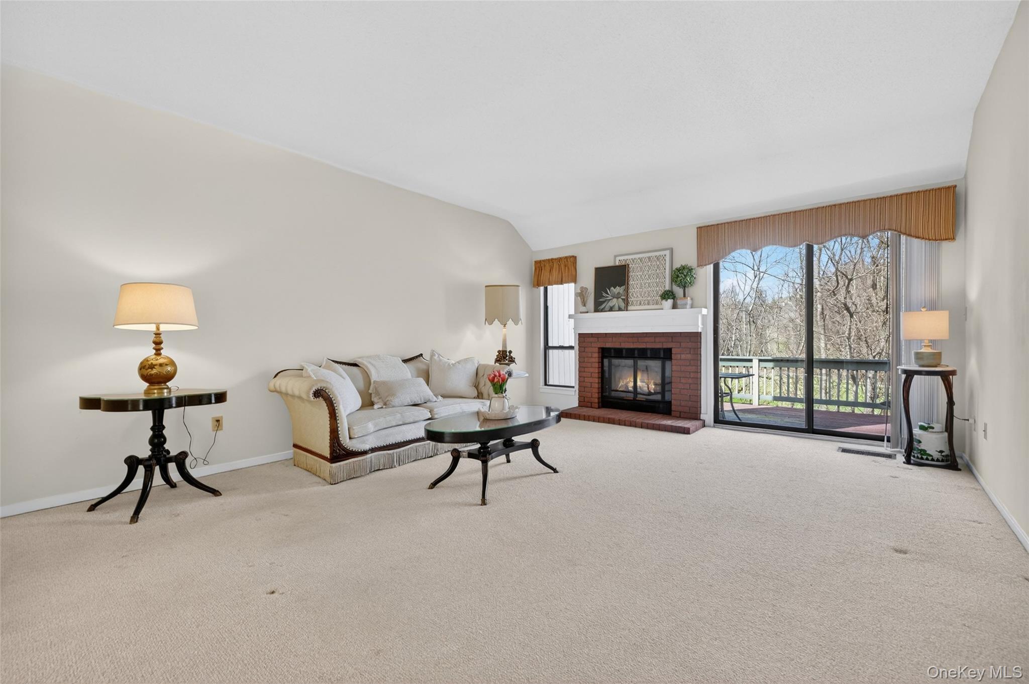 958 Heritage Hills Unit: B