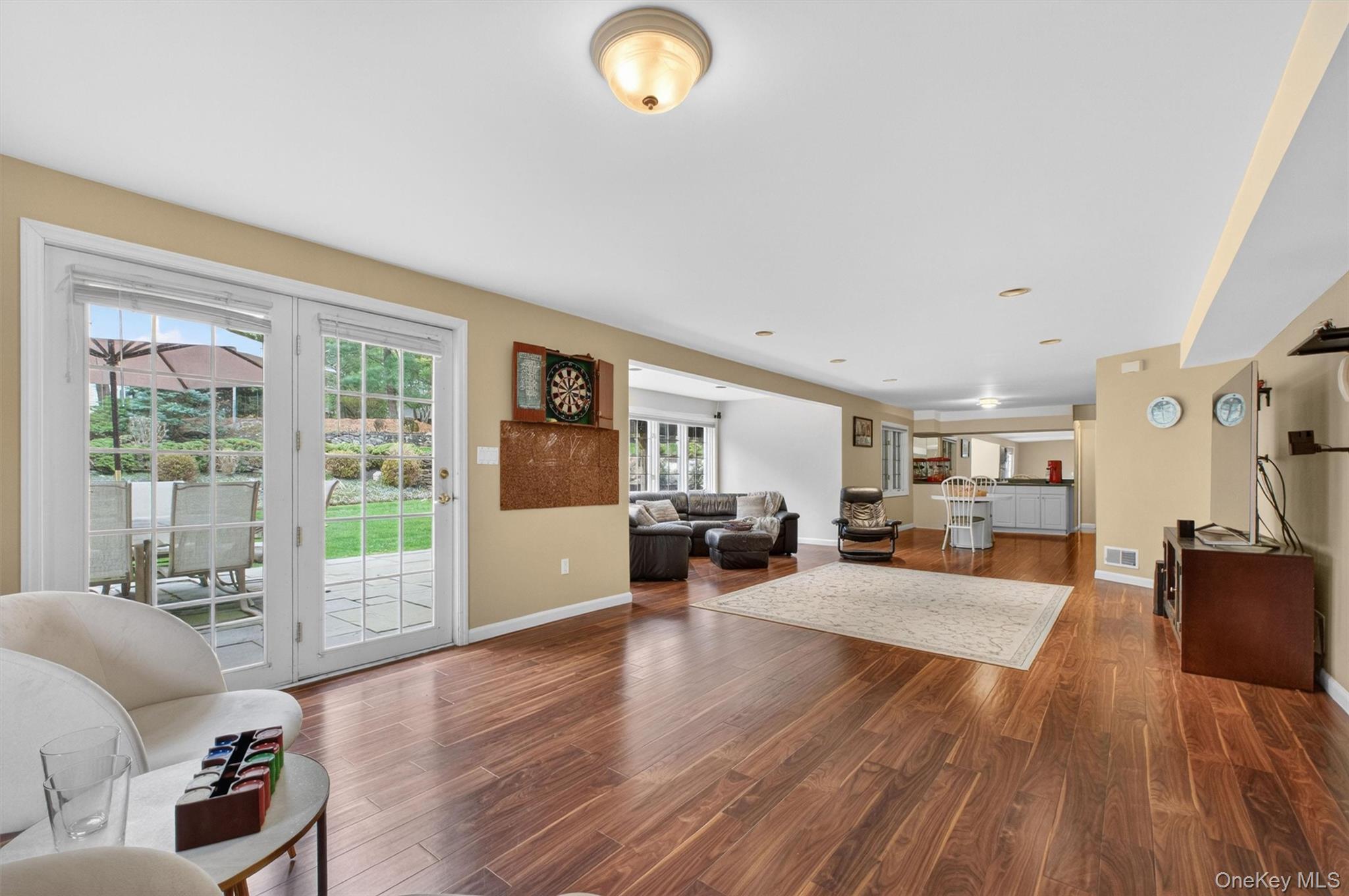 75 Kensington Lane