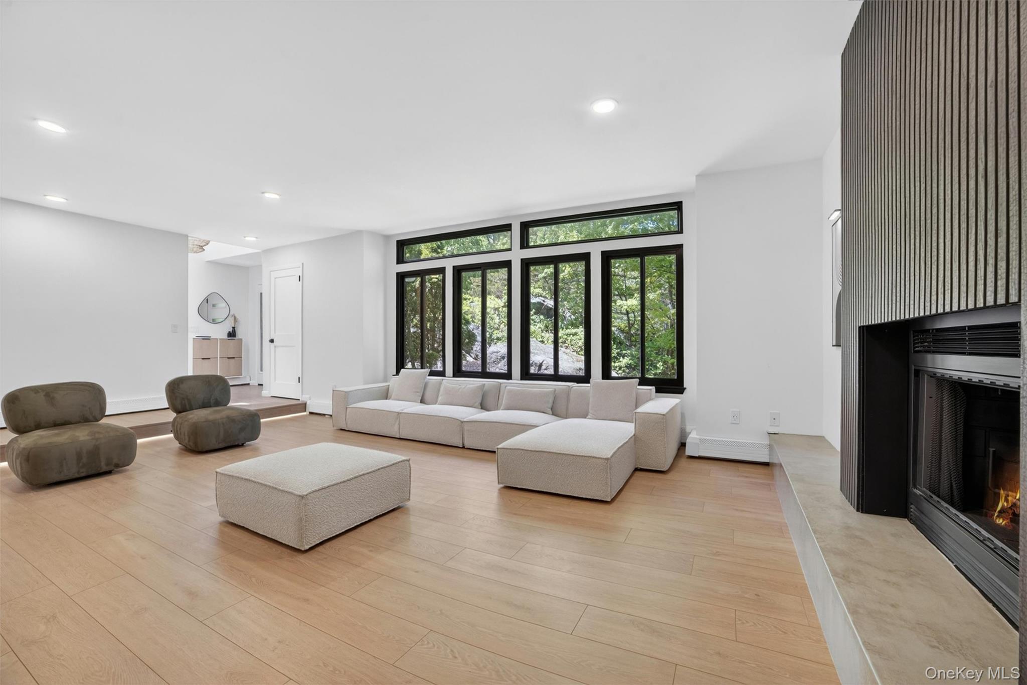 8 Amalfi Drive