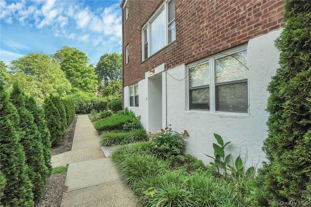 79 N Broadway Unit: F