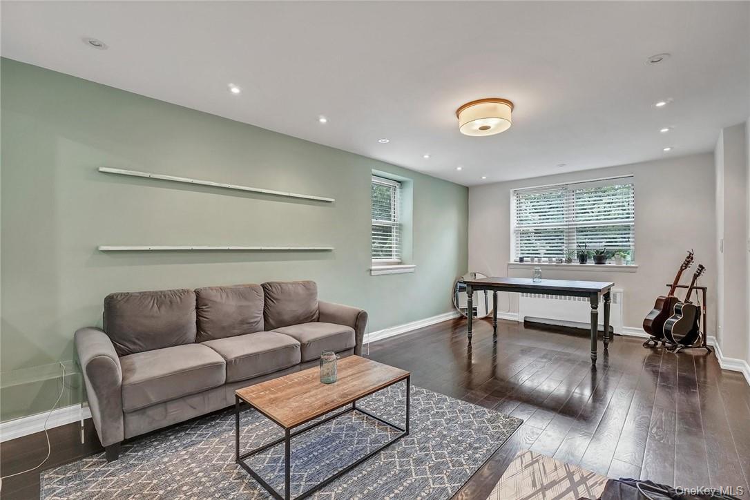 79 N Broadway Unit: F
