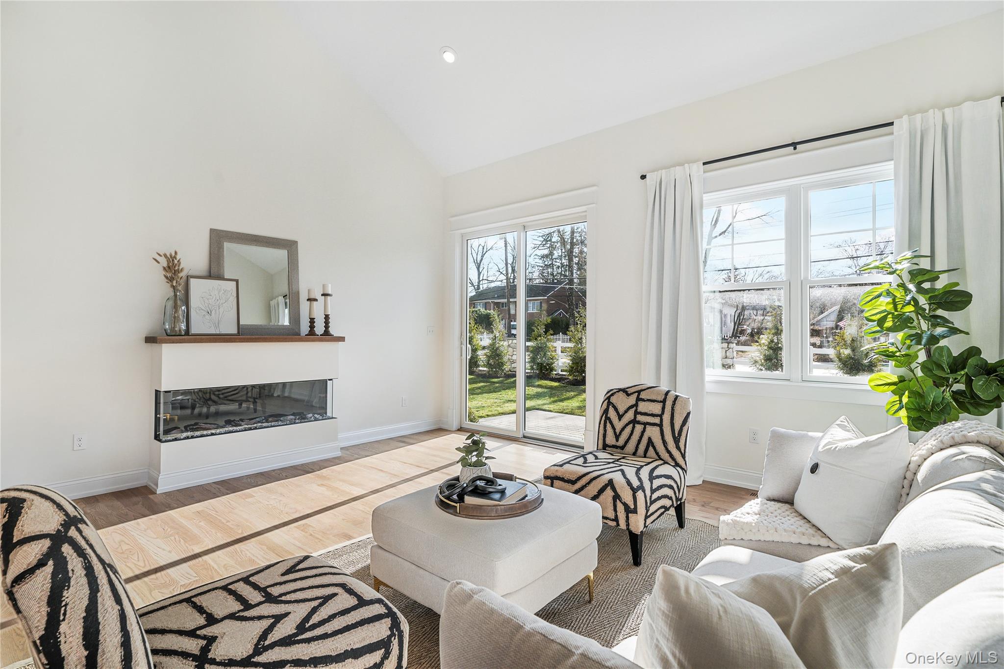 2040 Crompond Road Unit: 6