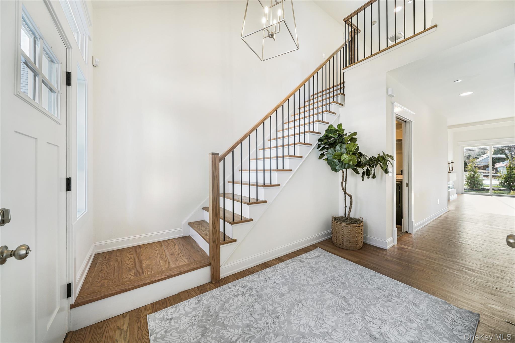 2040 Crompond Road Unit: 6