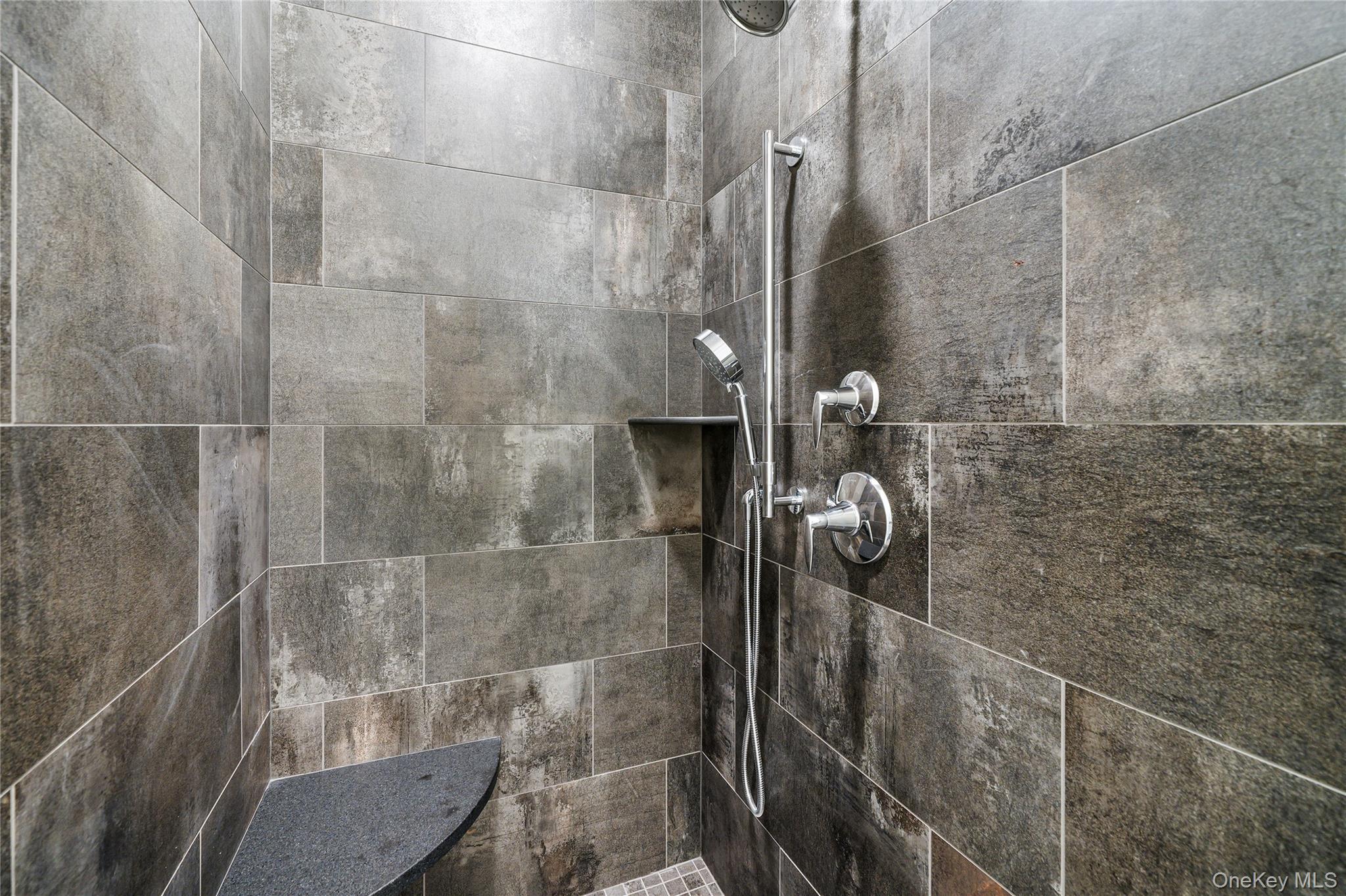 2040 Crompond Road Unit: 6