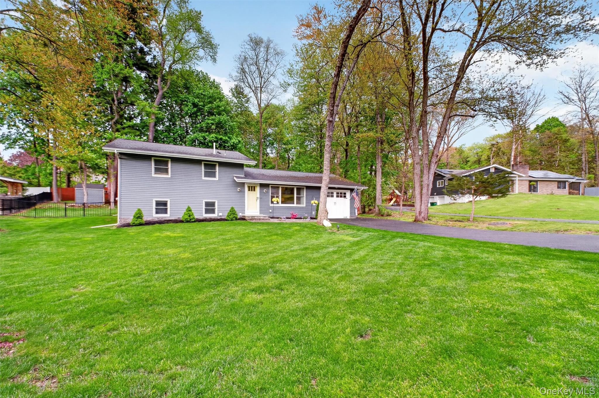 19 Scenic Drive