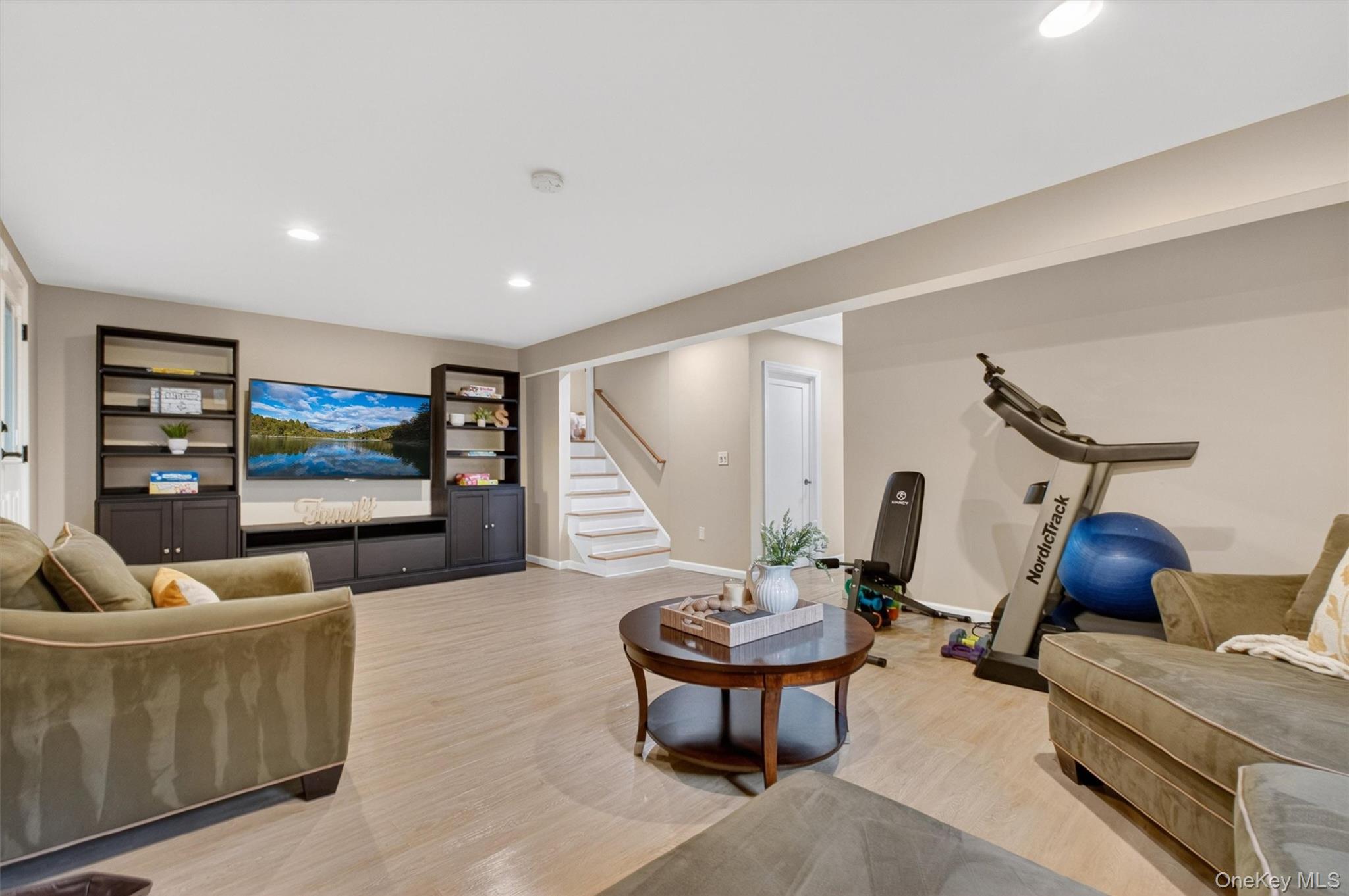19 Scenic Drive