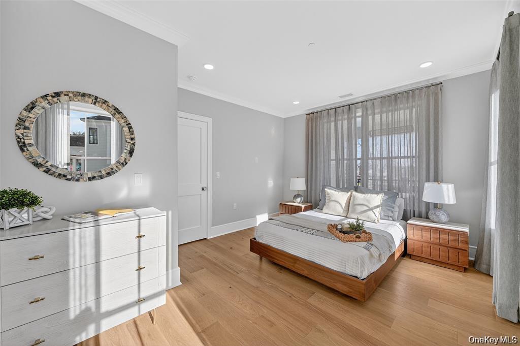 1816 Soundview Court