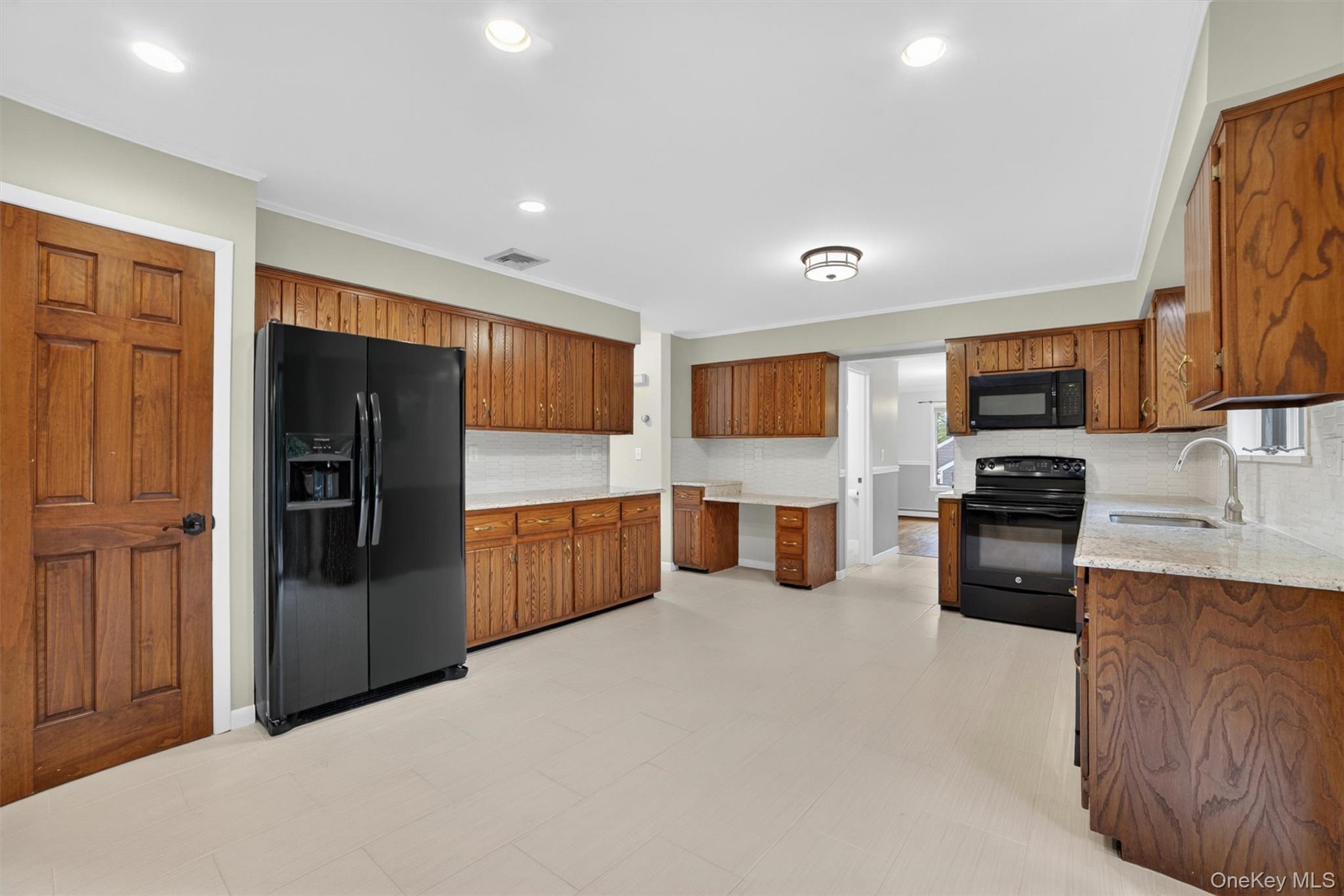 28 Lakeview