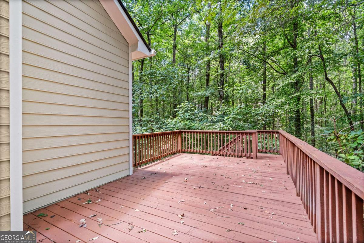 1765 Redbud Way