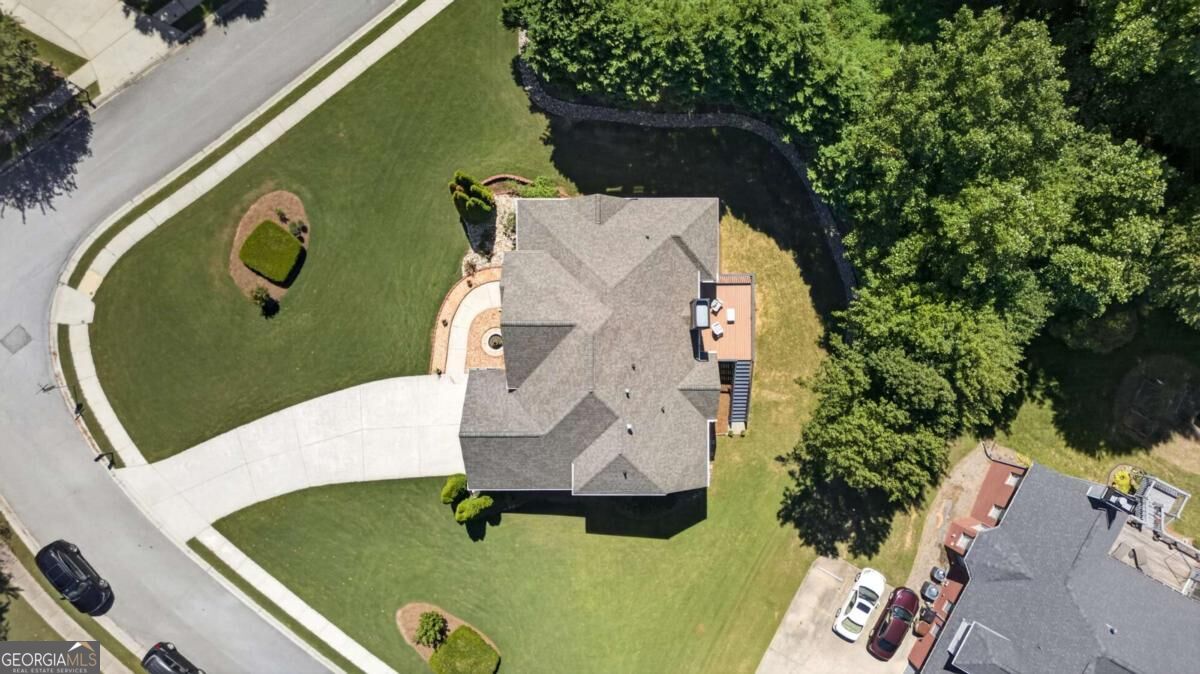 5755 Shoals Drive