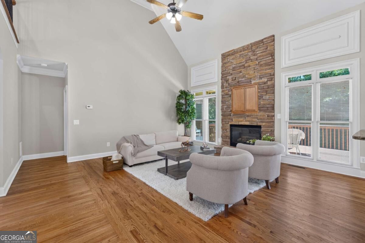 5755 Shoals Drive