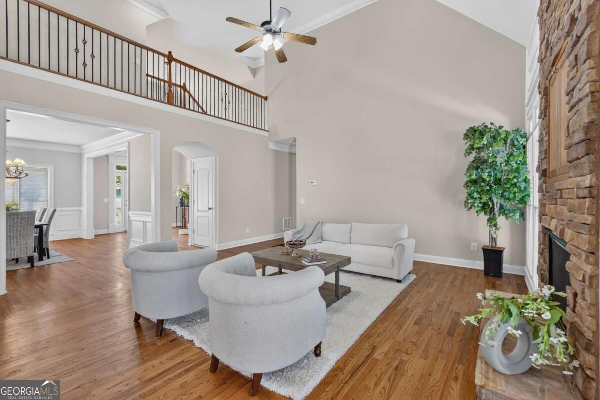 5755 Shoals Drive