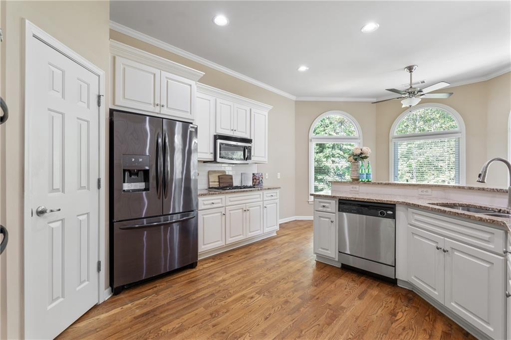 1880 Mayfield Road