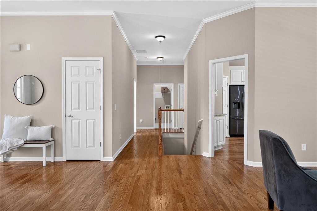 1880 Mayfield Road