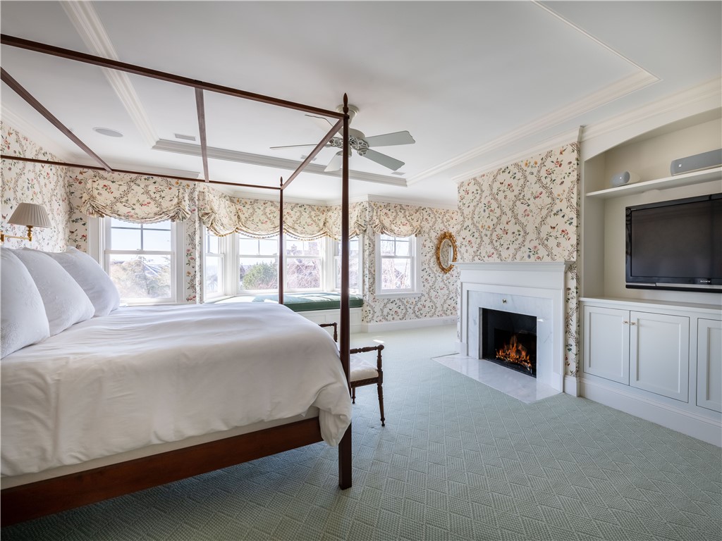 271 Carnegie Harbor Drive