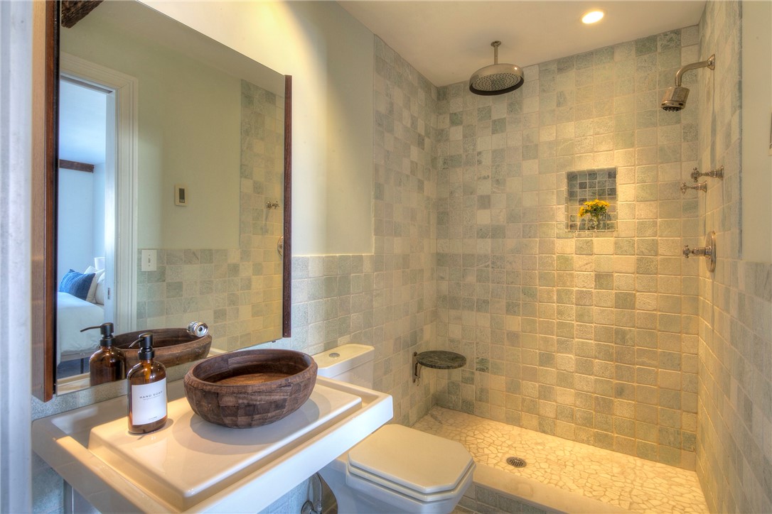 15 Clarke Street 8 & 13B