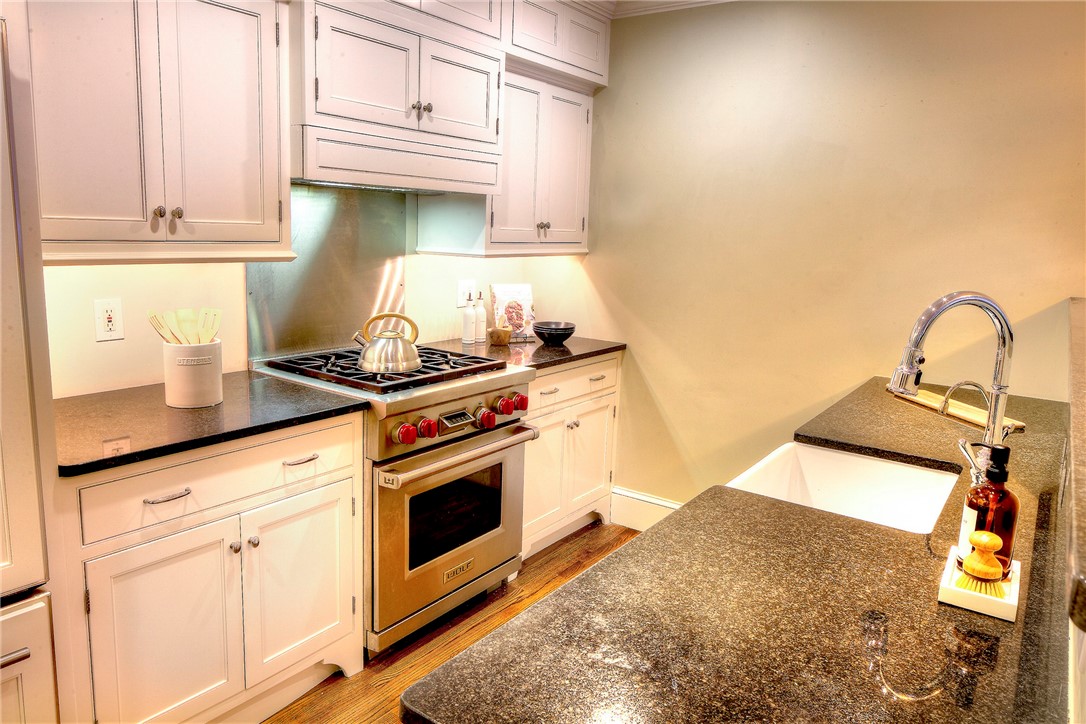 15 Clarke Street 8 & 13B