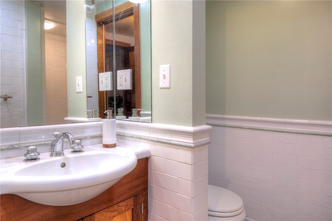 15 Clarke Street 8 & 13B