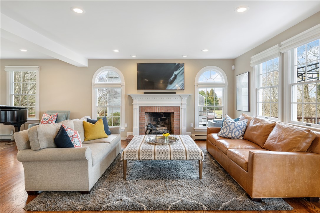 70 West Passage Drive