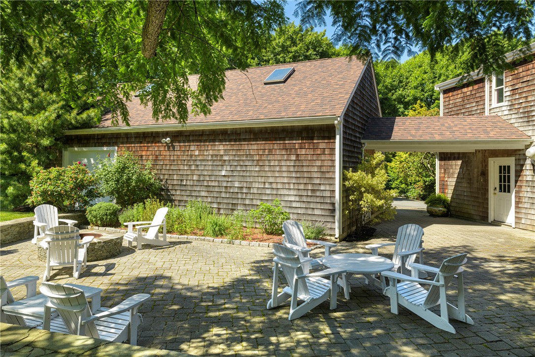 297 Black Point Lane