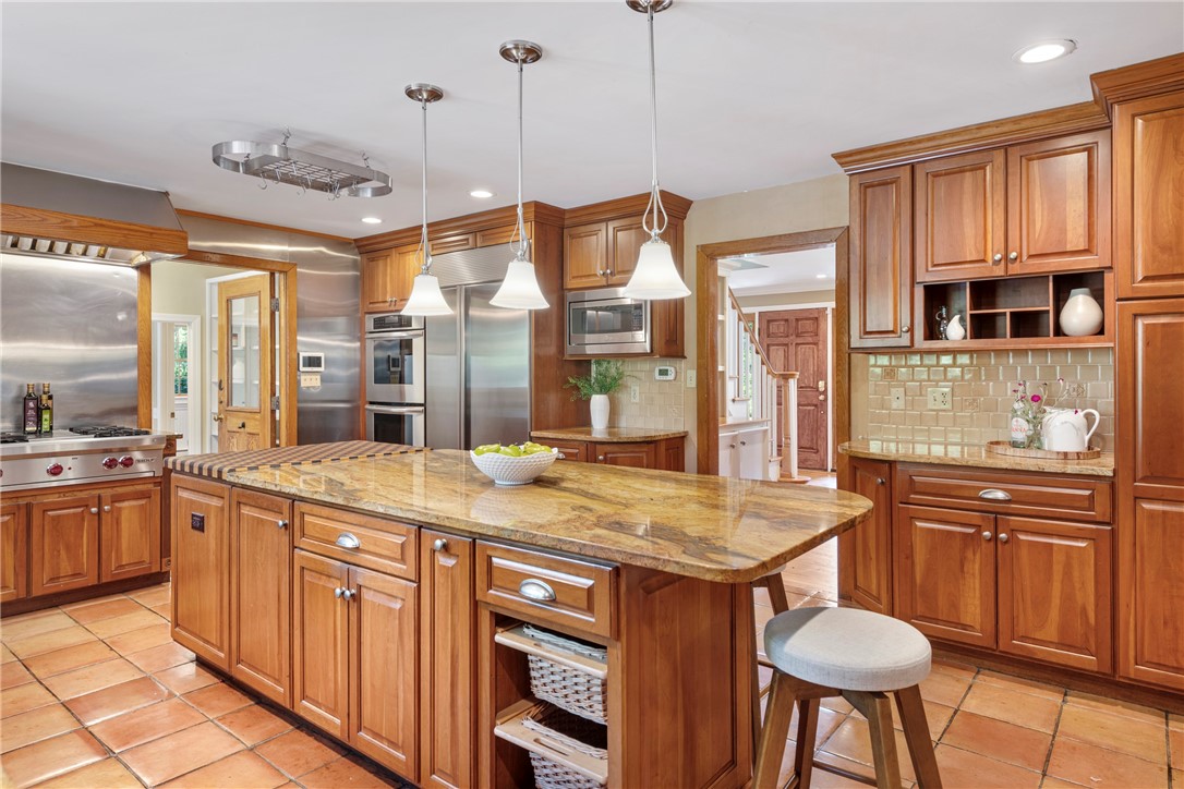 297 Black Point Lane