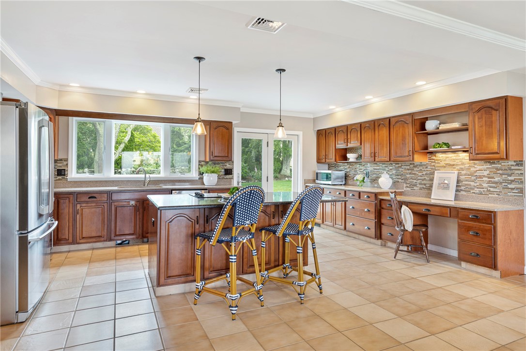 15 Roger Williams Court