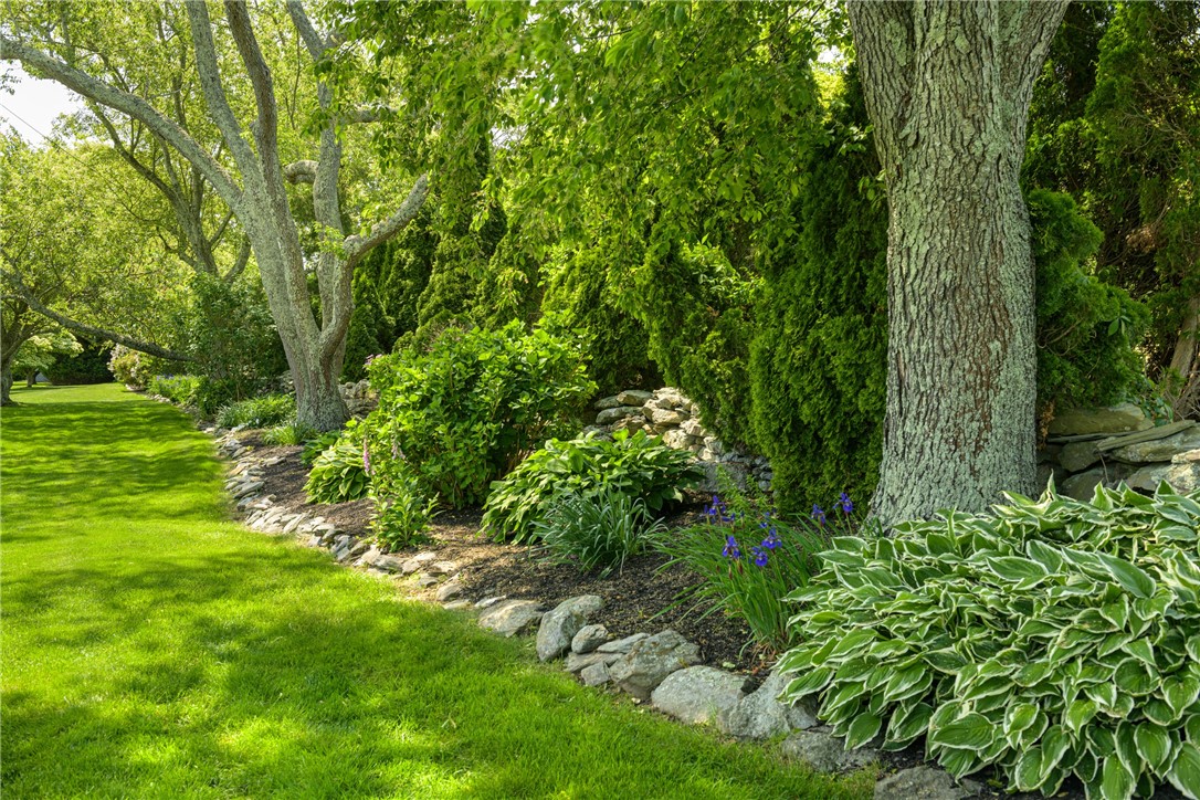 15 Roger Williams Court