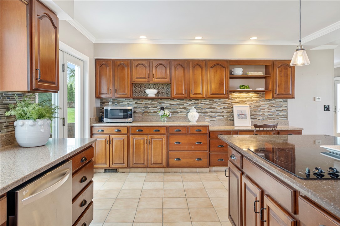 15 Roger Williams Court