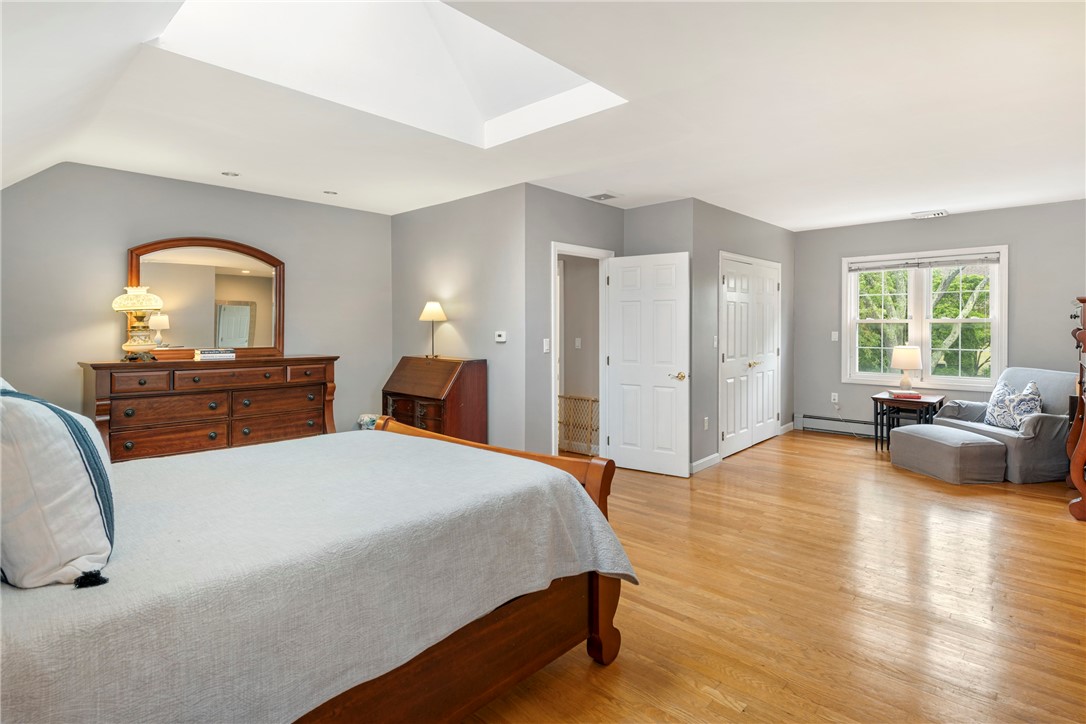 15 Roger Williams Court