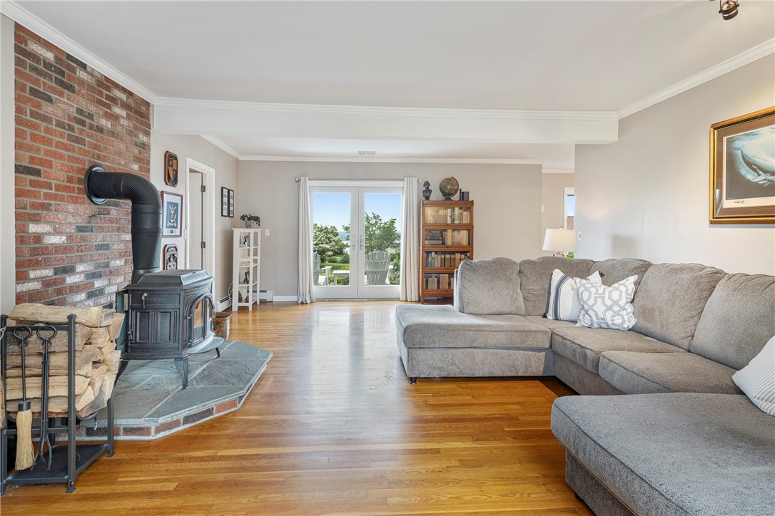 15 Roger Williams Court