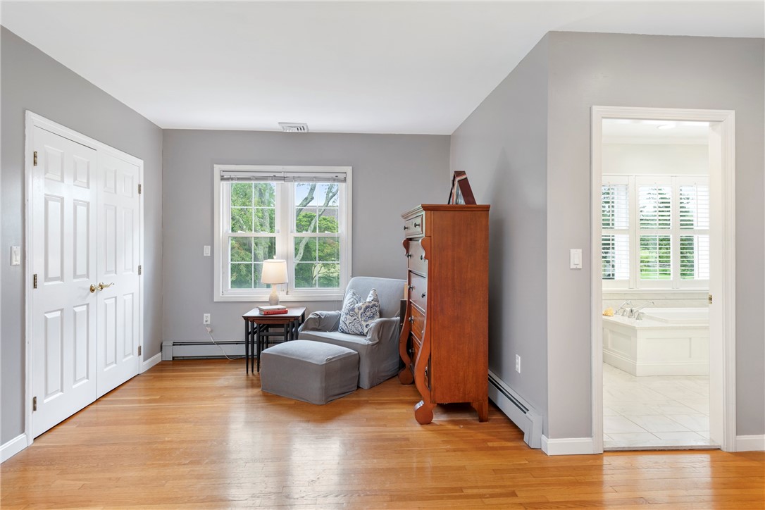 15 Roger Williams Court