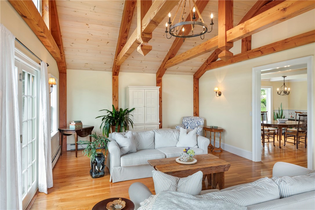 15 Roger Williams Court