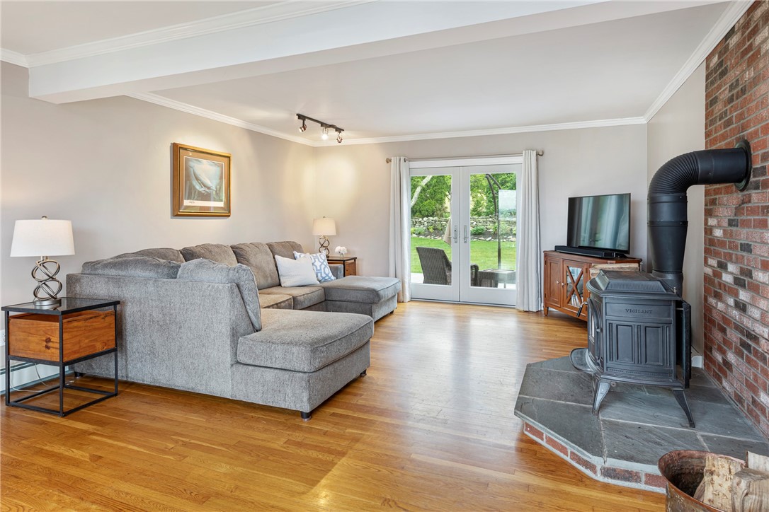 15 Roger Williams Court