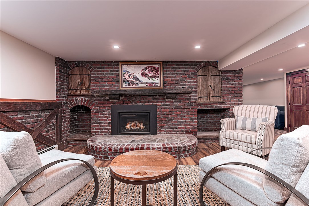 14 Woodlake Drive