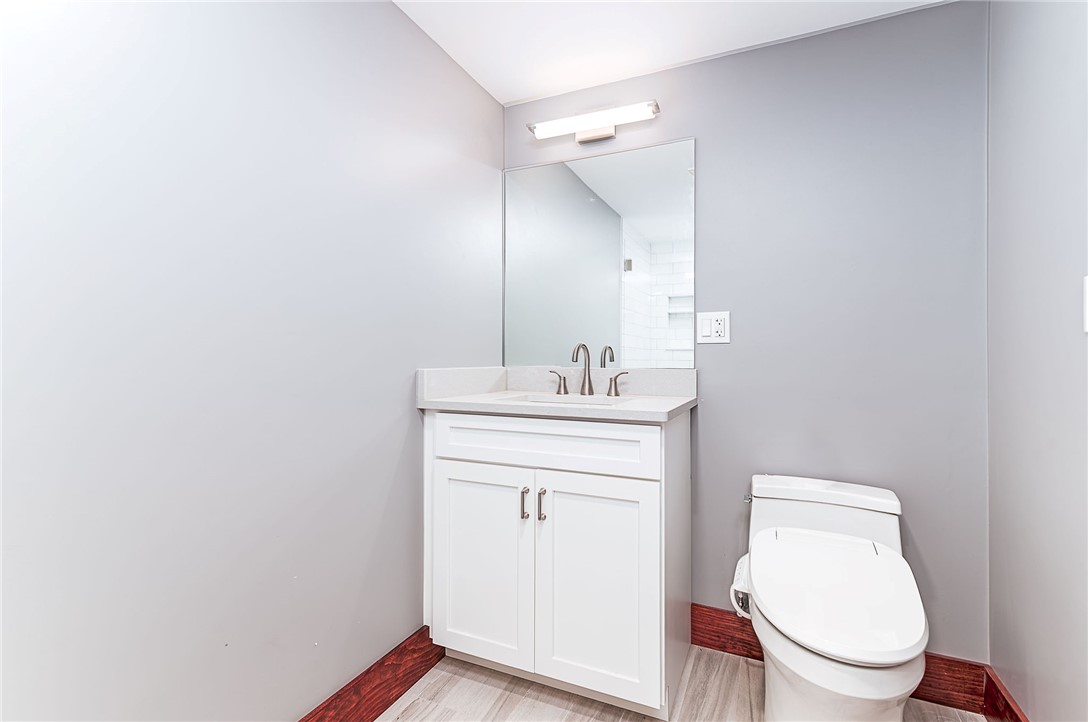 14 Woodlake Drive