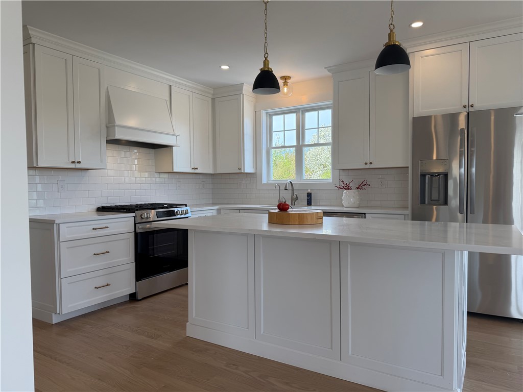 27 Massasoit Avenue